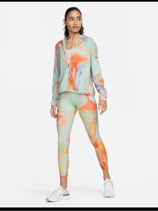 Nike Pants - NWT Vibrant Nike Performance Running Set
